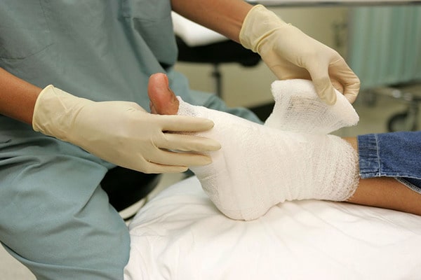 کلینیک فوق تخصصی زخم پای دیابتی